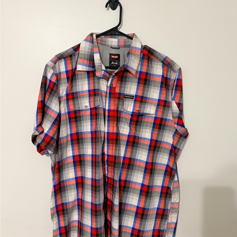 Wrangler Men's Red and Blue Plaid Shirt